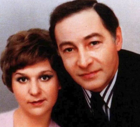 "МЕНЯ ПРЕДАЛА ЖЕНА, А ПОТОМ И ДОЧЬ .." 10 ЛЕТ В НИЩЕТЕ И ОДИНОЧЕСТВЕ. ЛЕГЕНДАРНЫЙ ВЯЧЕСЛАВ ТИХОНОВ